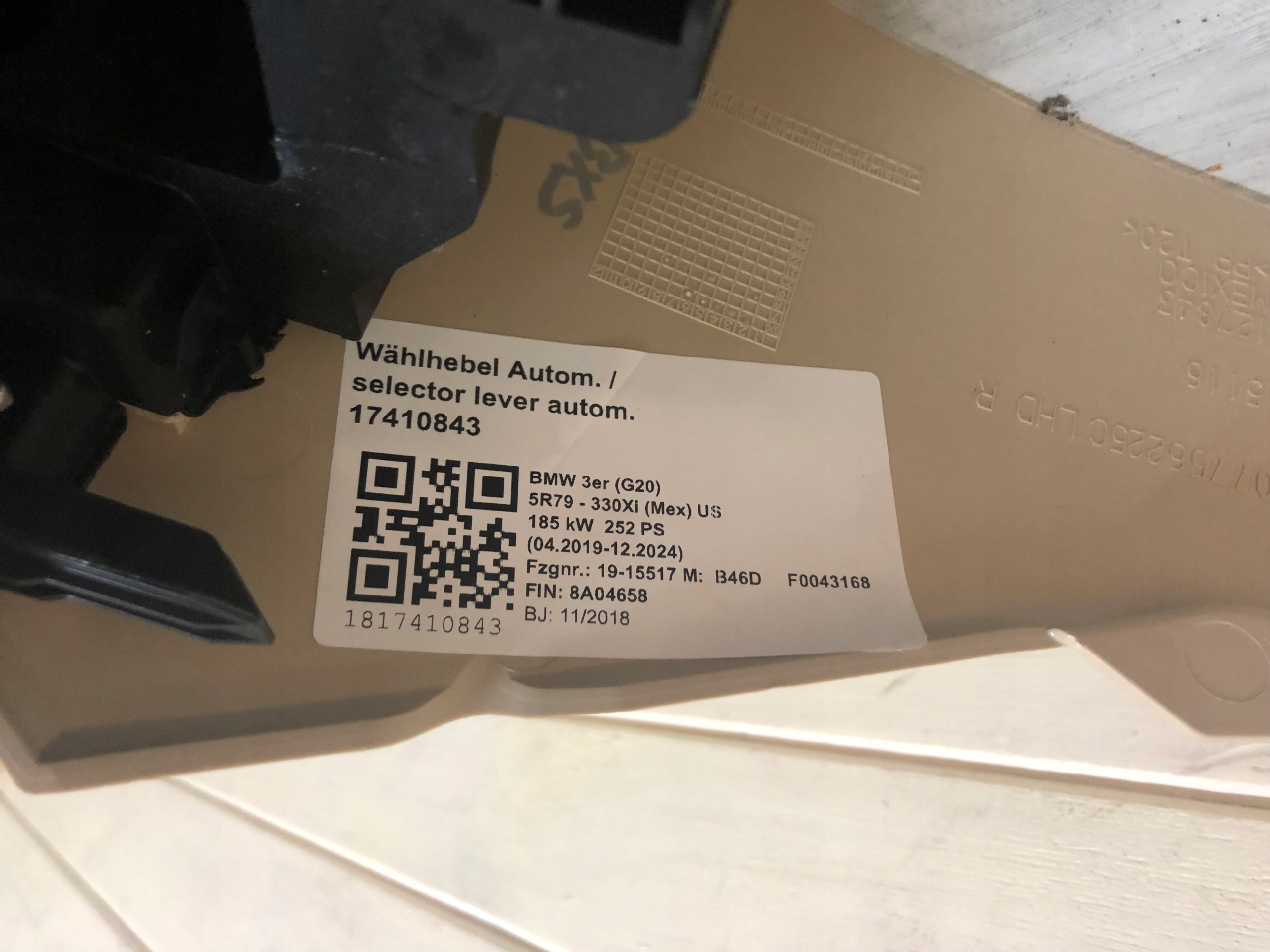 BMW 3 G20 G21 TUNEL mitte
