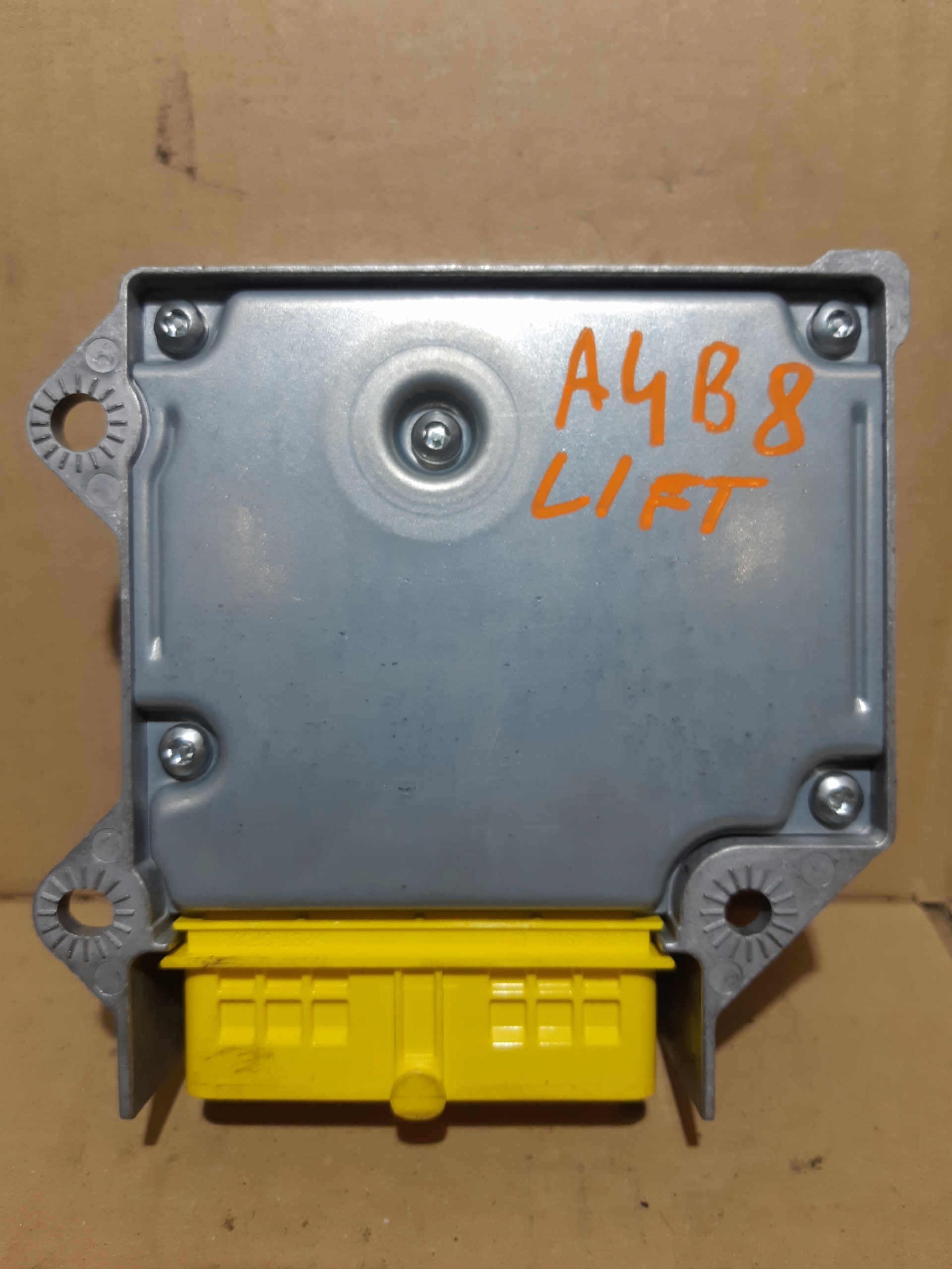 AUDI A4 B8 A5 8T MOUDUL SENSOR AIRBAG 8K0959655N