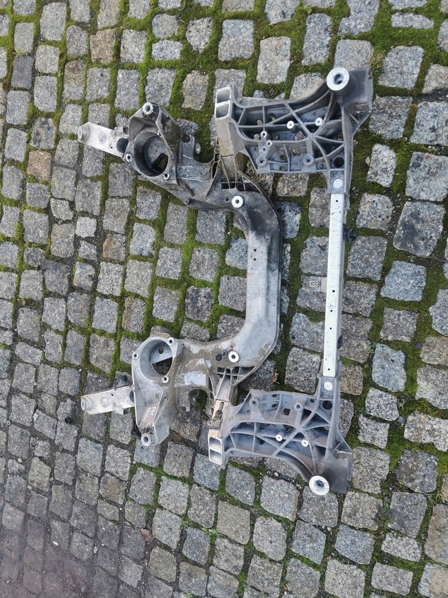 Trawers wozek sanki BMW F10 F11 Xdrive 6799321