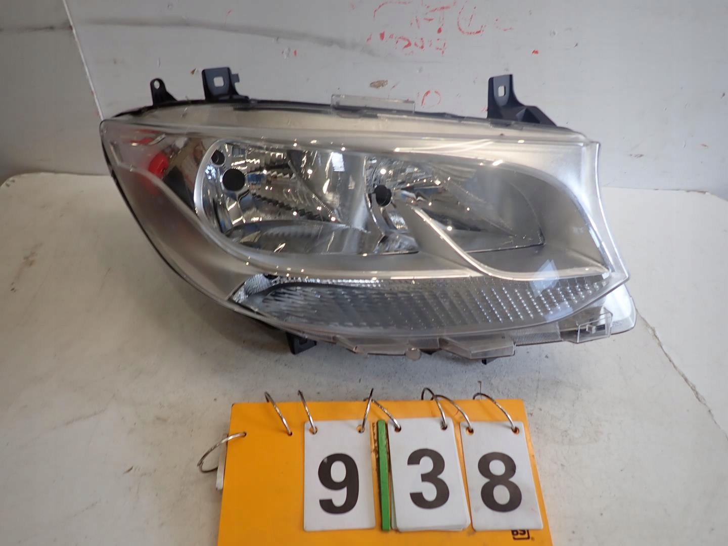 light front right MERCEDES SPRINETR W907 W910 2017- A9109060100