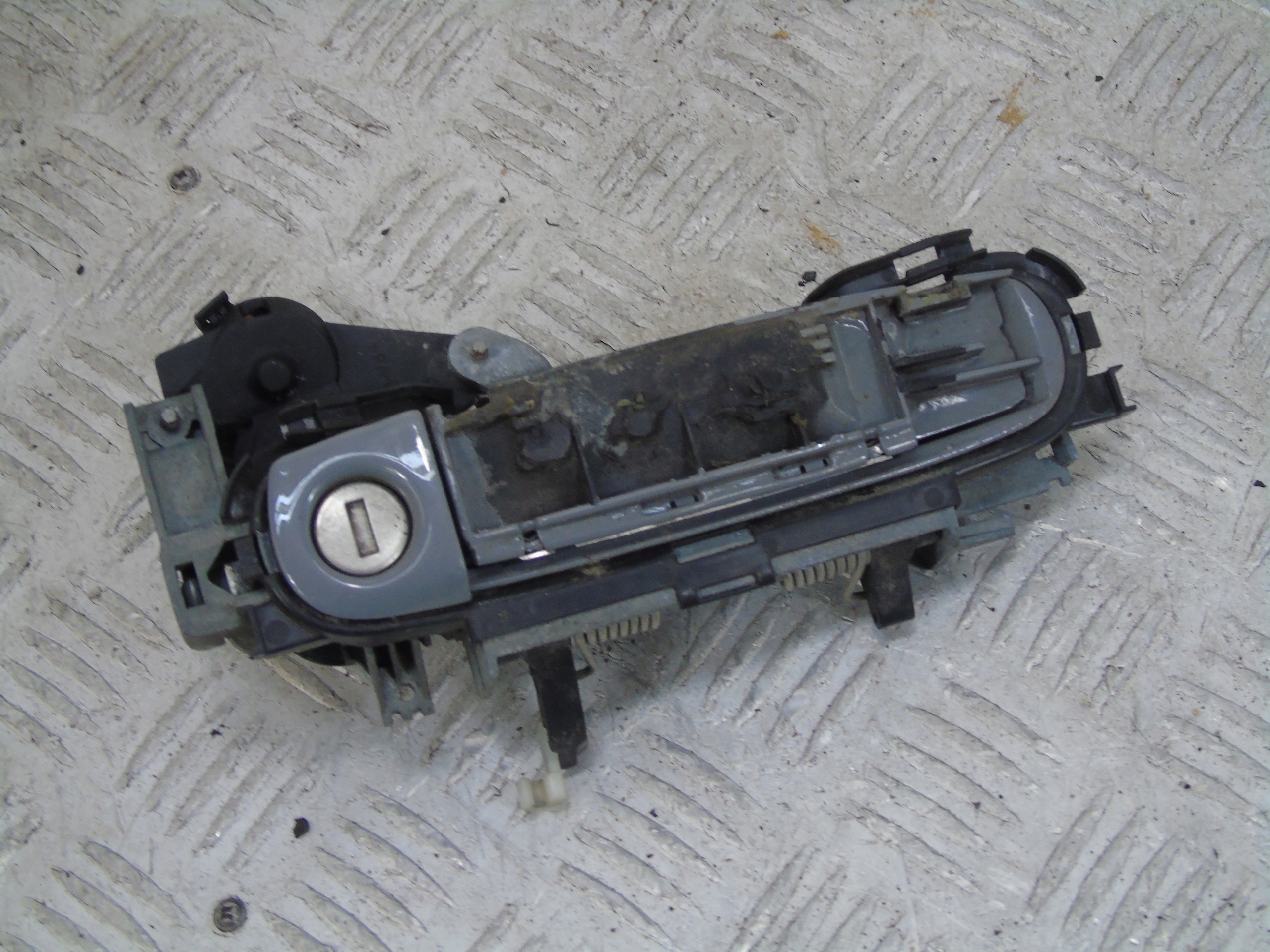 Jkmsrt5 - AUDI A3 8P зовнішня дверна ручка ліва передня вставка EU