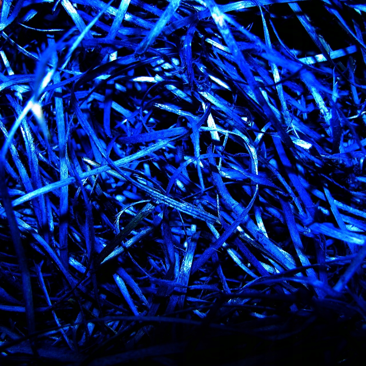 WYPEŁNIACZ DO PACZEK, wełna drzewna 500g GRANATOWY