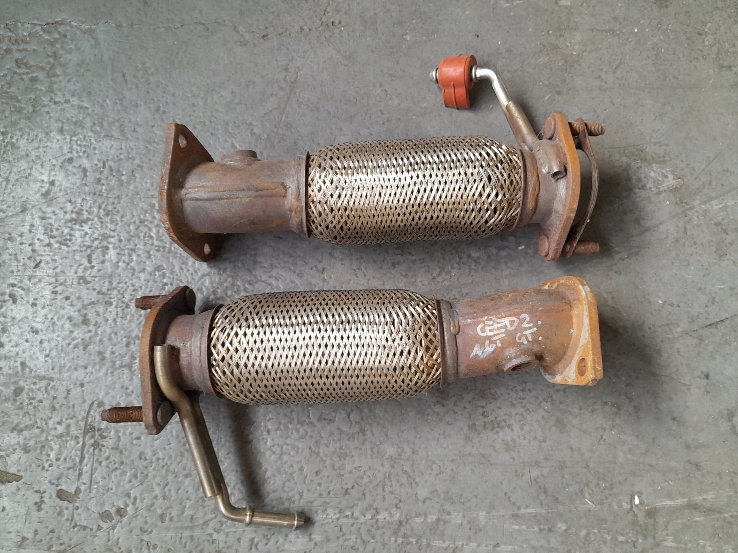 KIA CEED II 2012-15 1,6 T GT ВИБРОГАСИТЕЛЬ СЕТКА