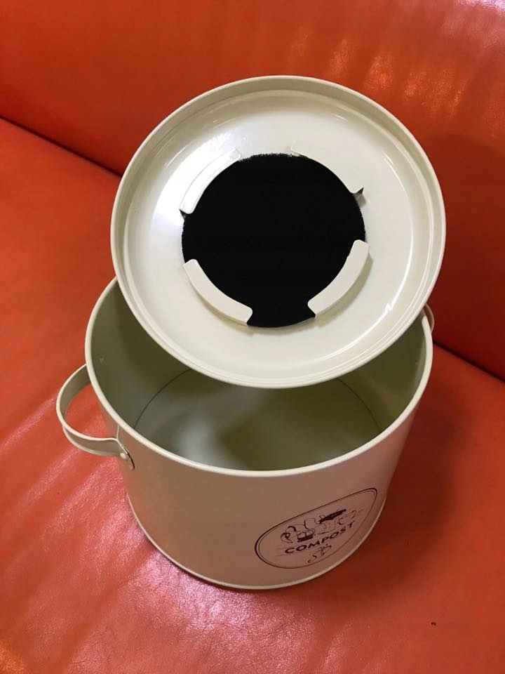 Kompostownik kuchenny z filtrem węglowym — 10