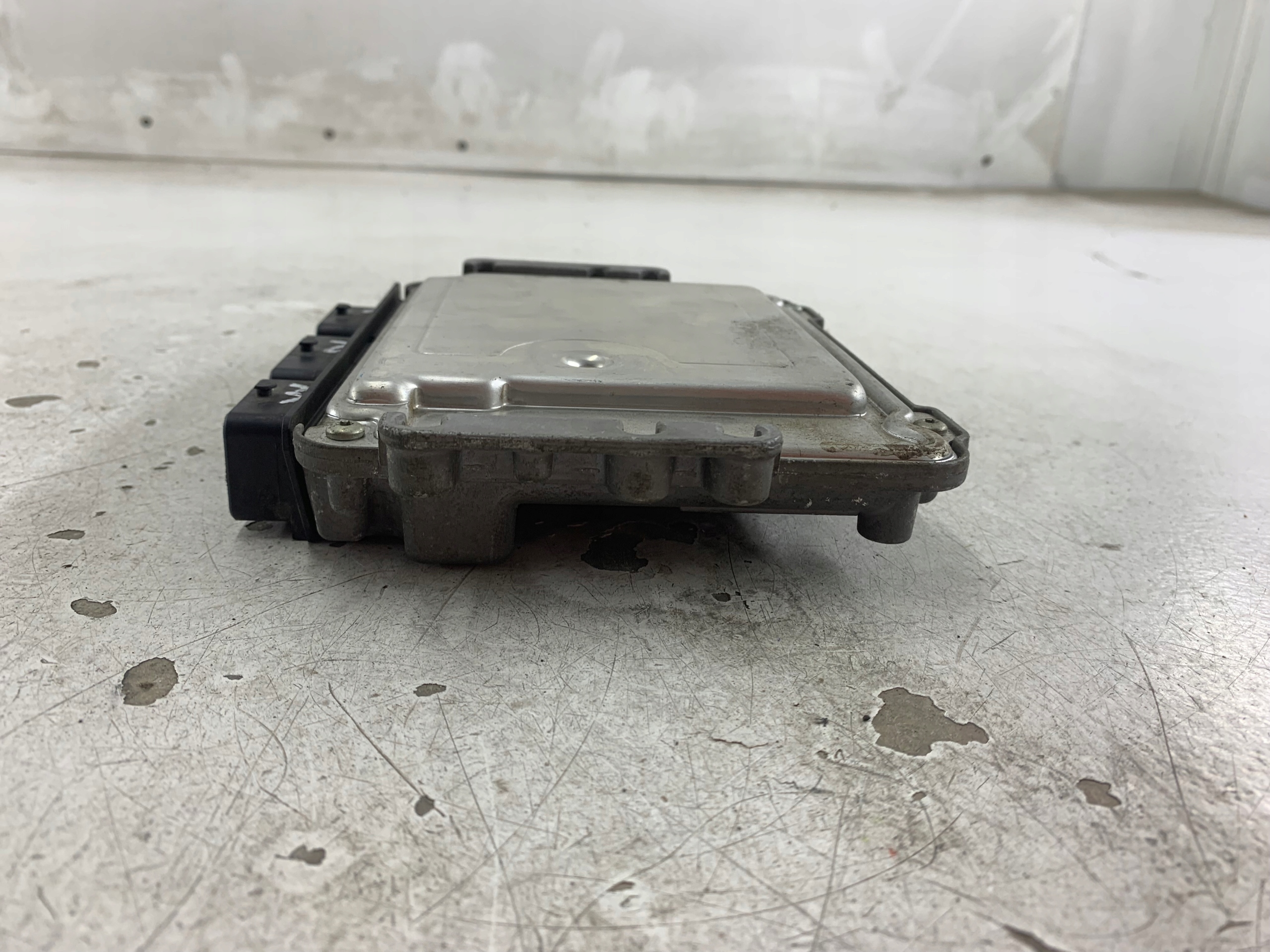 RENAULT SCENIC II MEGANE II 1.9 DCI unité de commande électronique uce moteur 8200310863