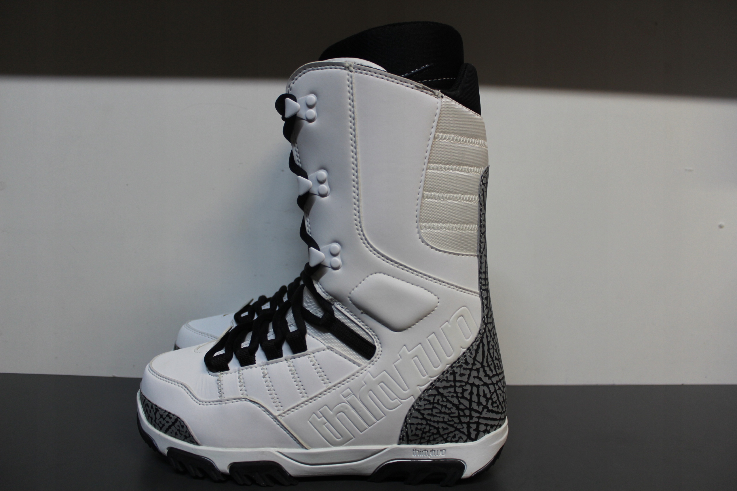 Buty THIRTYTWO PRION roz.26,5/41,5 [f125] Kod producenta 8105000156100