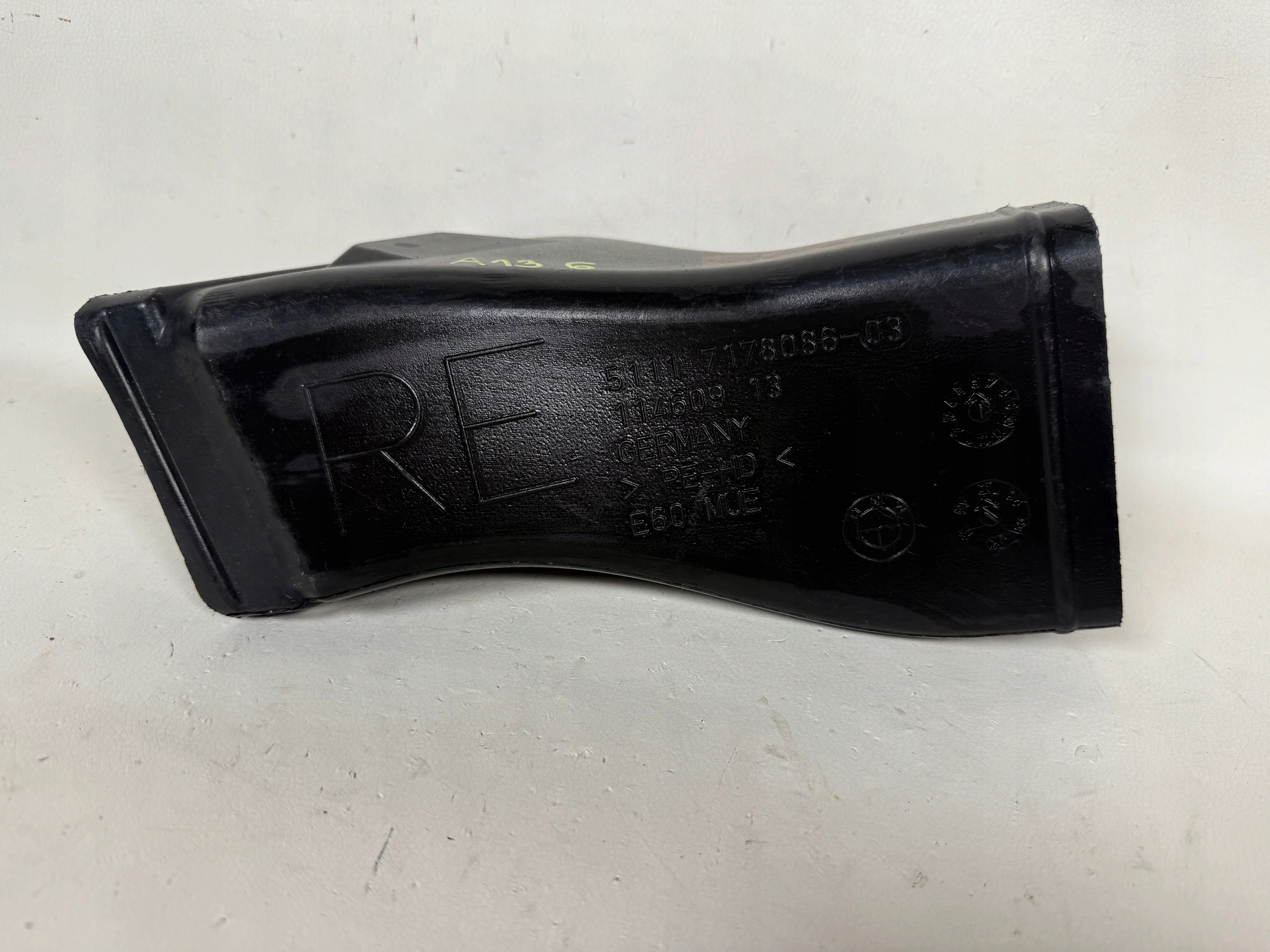 BMW 5 E60 intake drain air 7178086