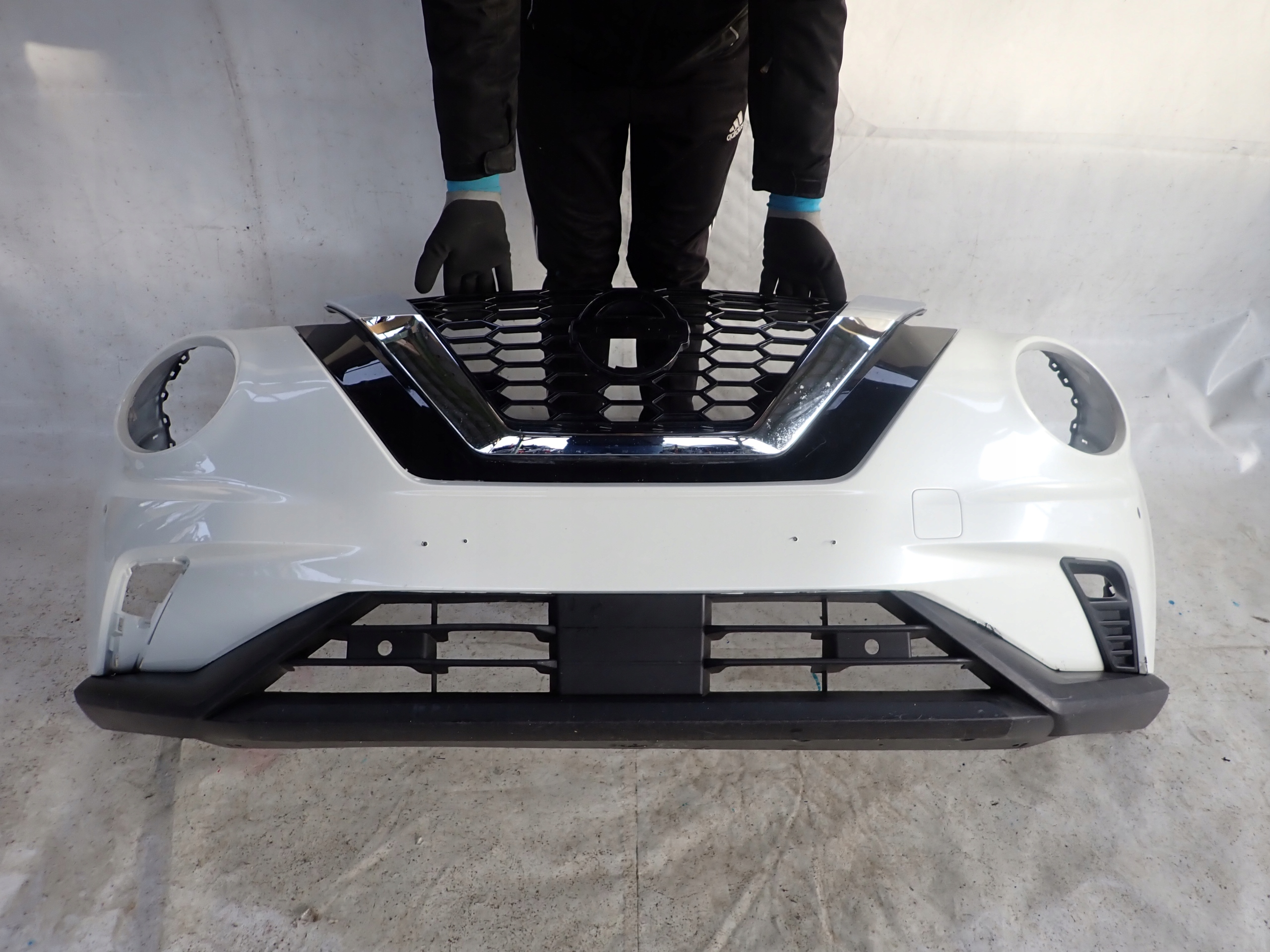 NISSAN JUKE II 2 19-> bumper front front PDC
