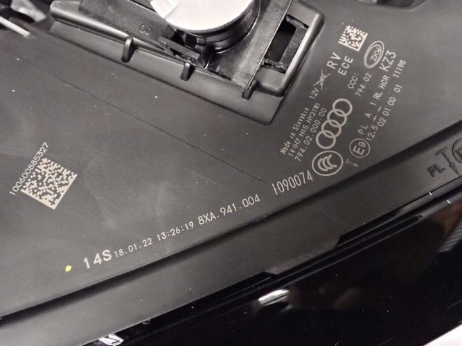 AUDI A1 LIFT 14- reflektor right light right