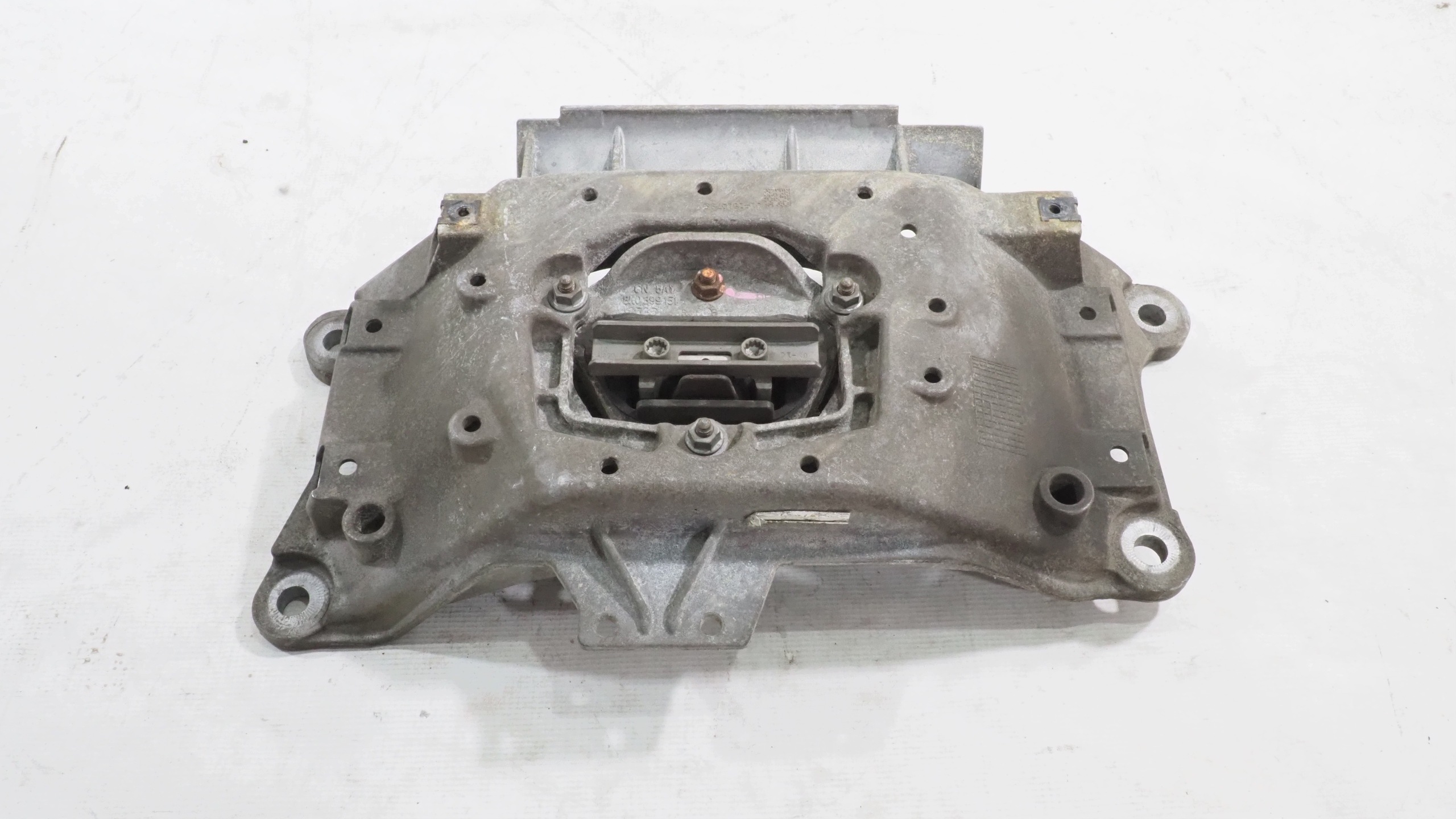 Audi A4 B8 A5 8T A6 C7 Q5 8R supporto cambio ingranaggi 8K0399263BH