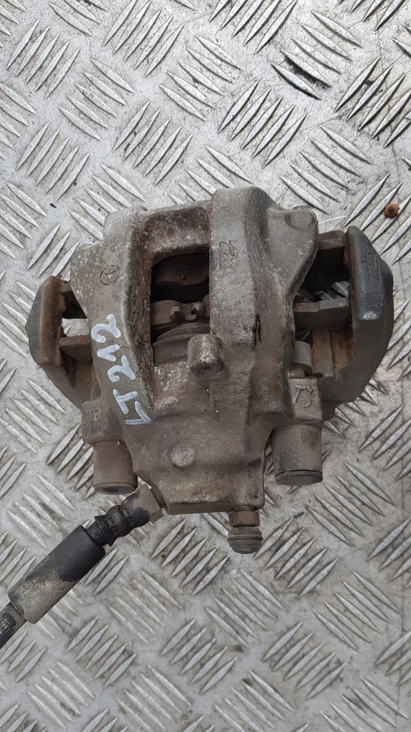 MERCEDES W212 Bremssattel Bremse Sattel Brems- links oder rechts heck