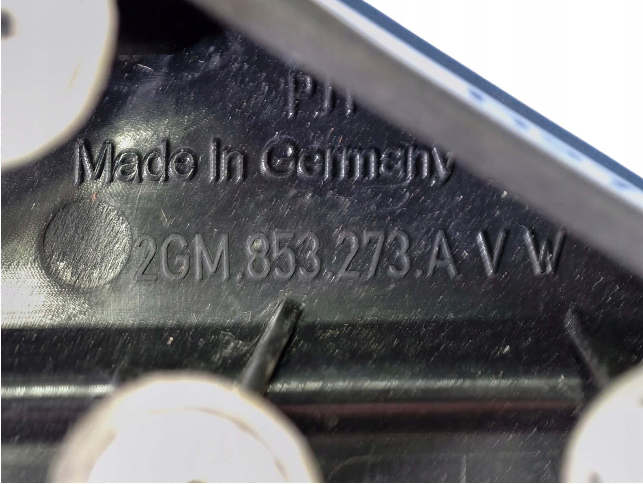 VW T-CROSS couvre triangle aile gauche avant original 2GM853273A