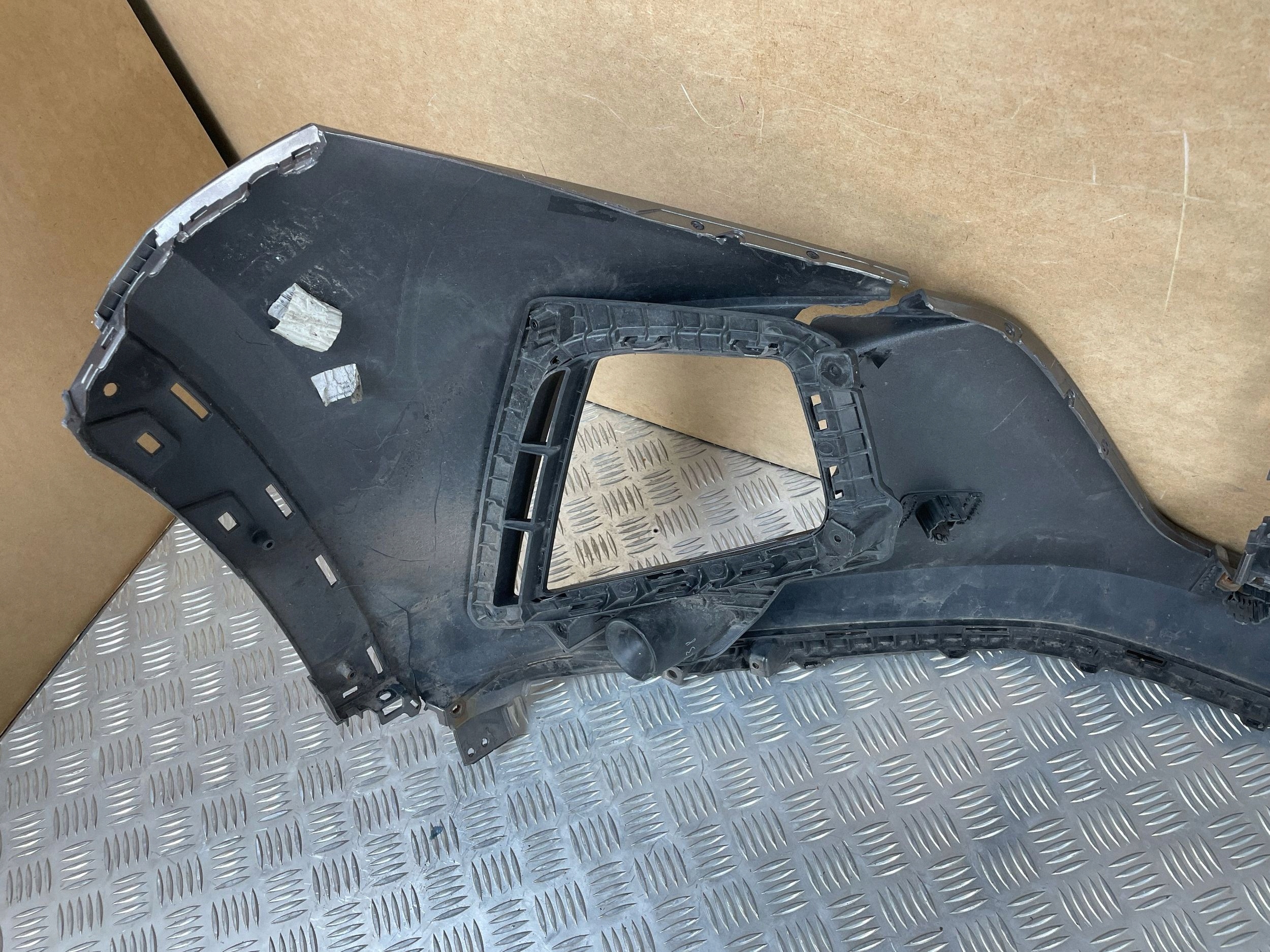 bumper front front PDC HYUNDAI TUCSON IV NX4 NX4E ZWYKLY BASIC 2020-2024