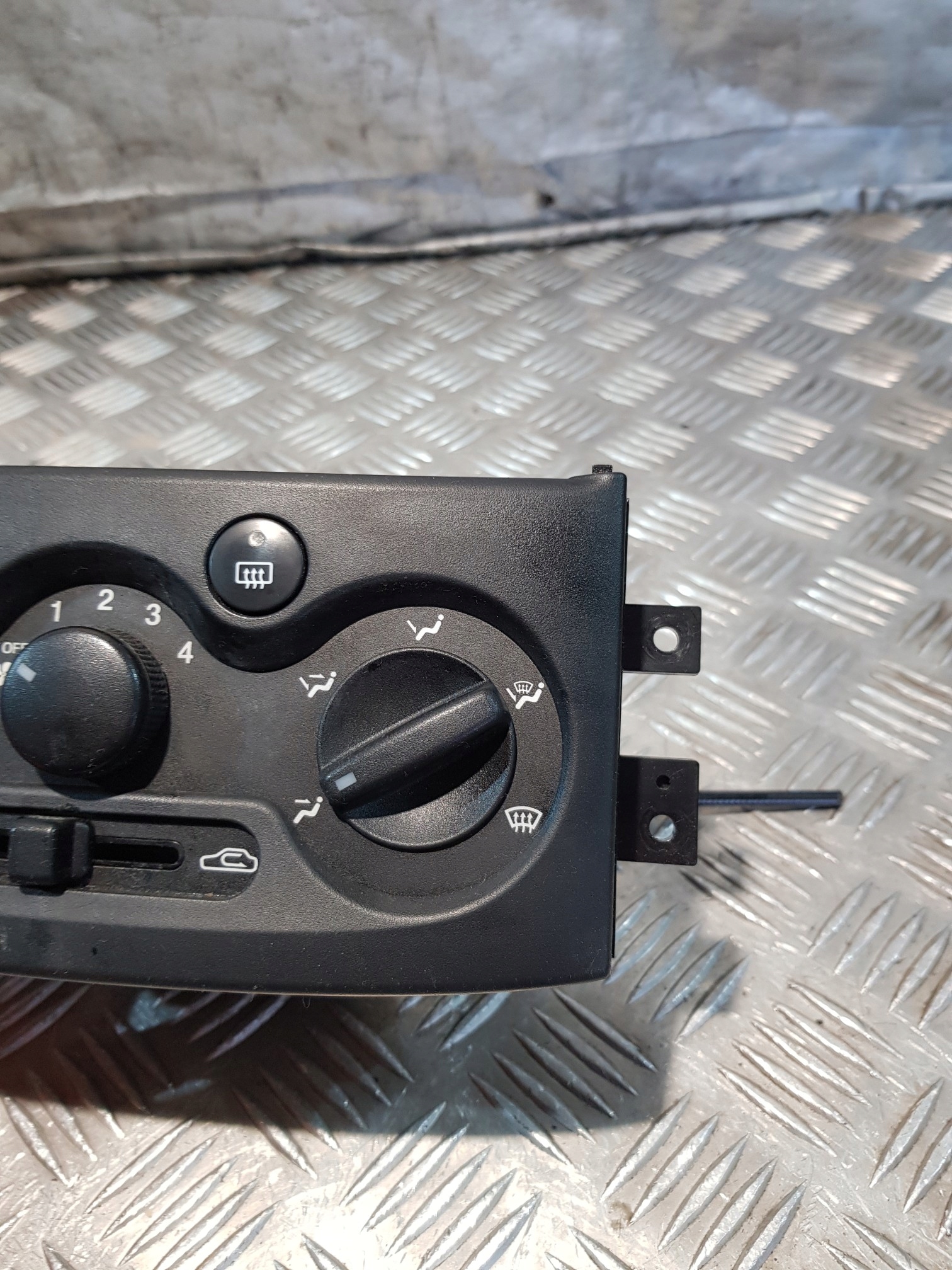 PANEL BOCCHETTE CHEVROLET AVEO T250 08R- EUROPA