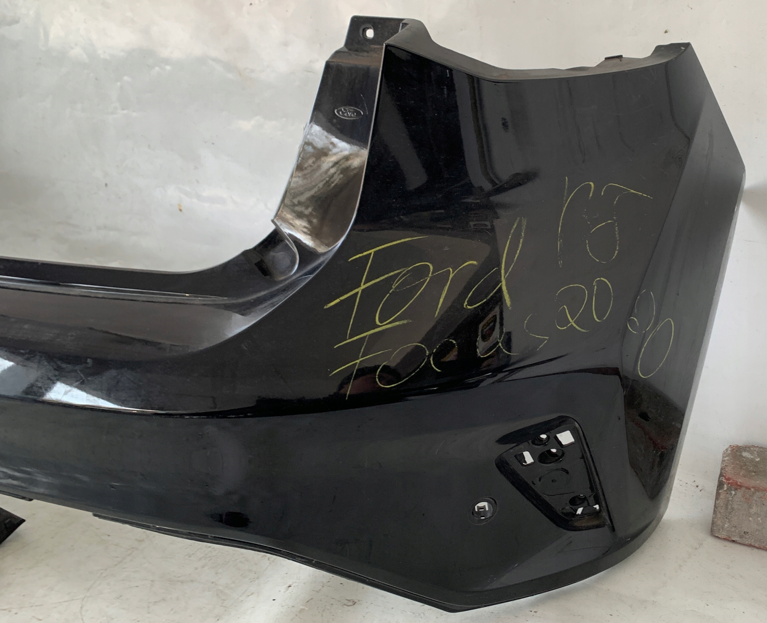 bumper rear part rear FORD FOCUS MK4 HB PDC