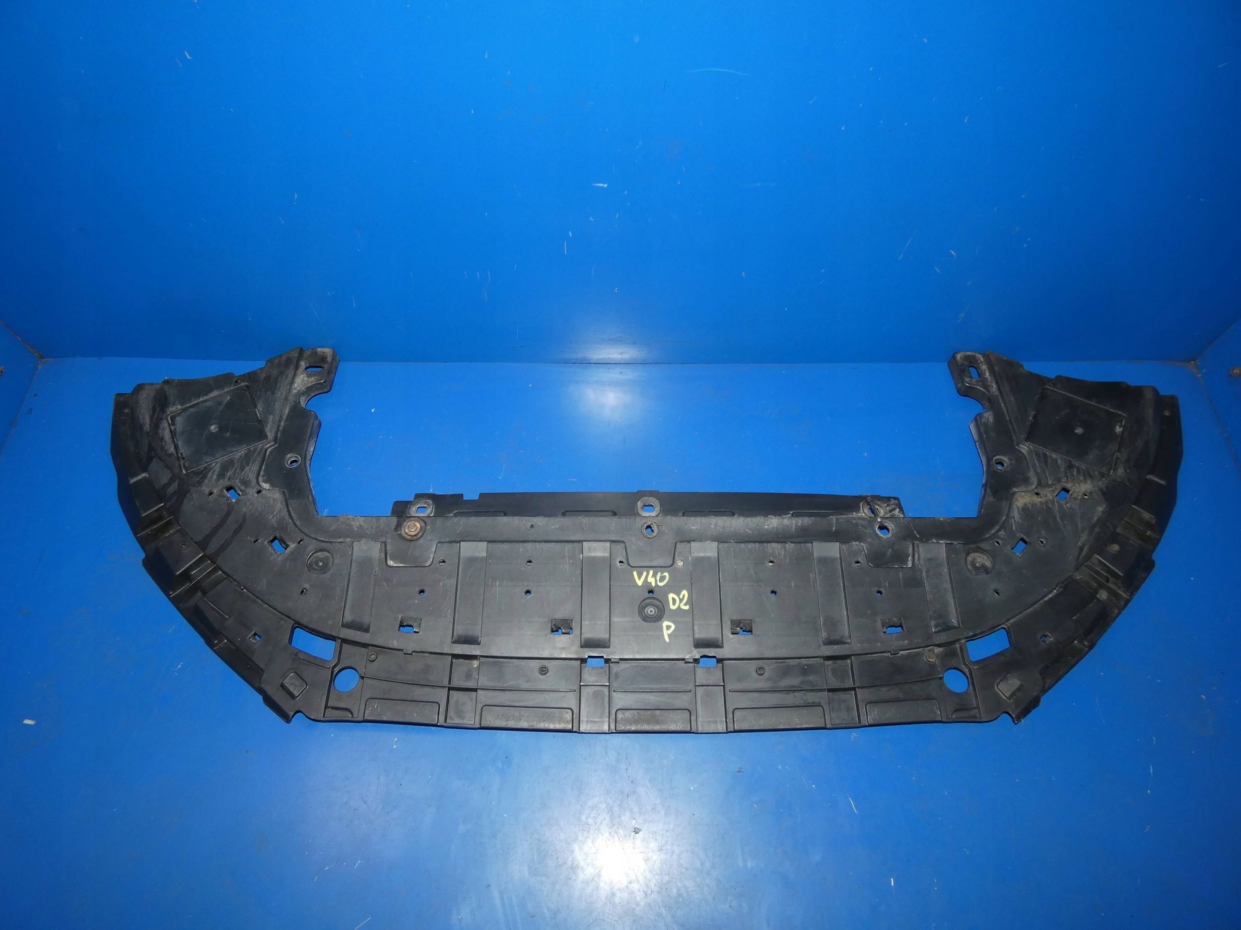 VOLVO V40 II cover below bumper cover front