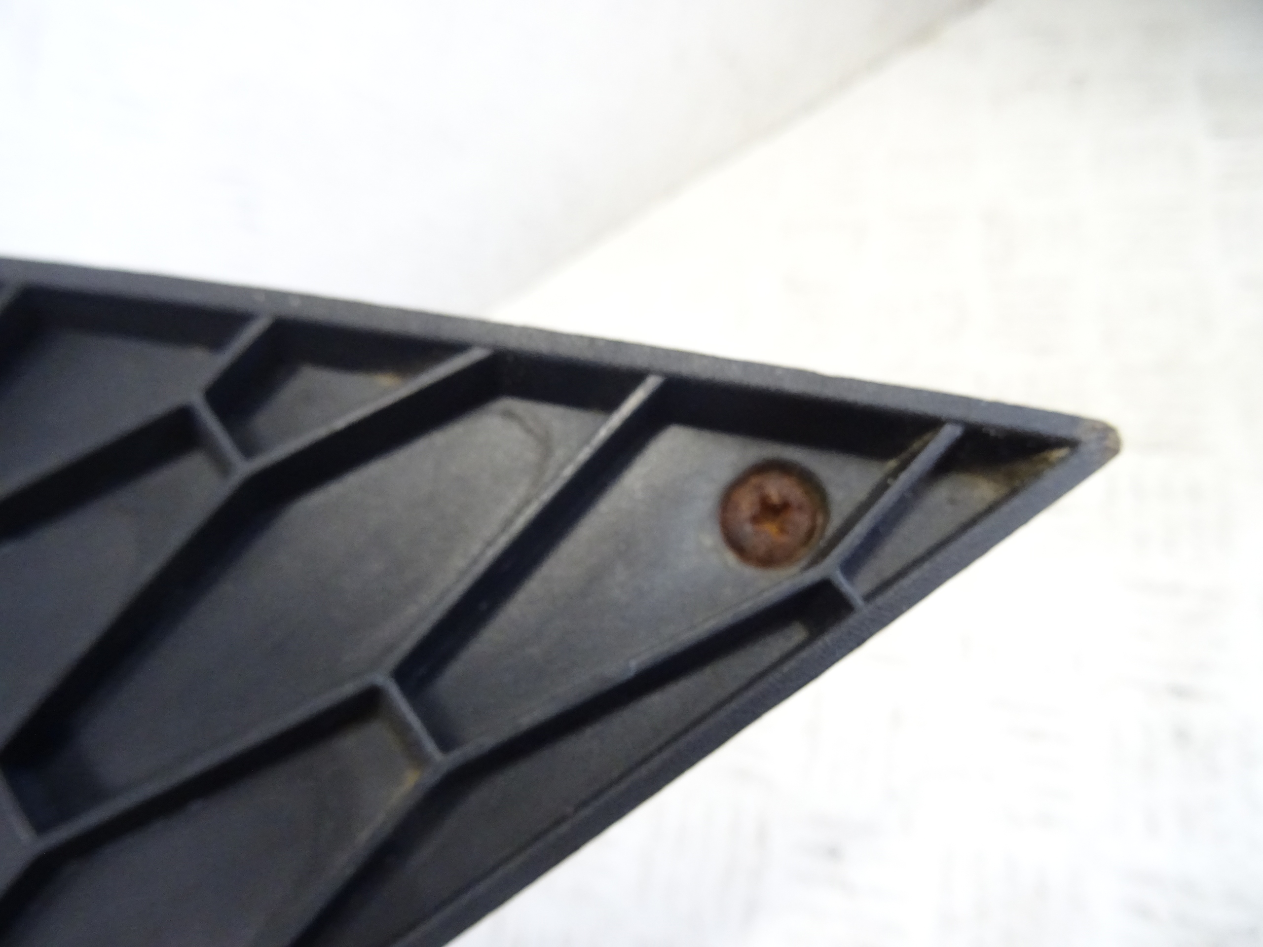 grid of a bumper front front right SEAT EXEO 3R0853666A