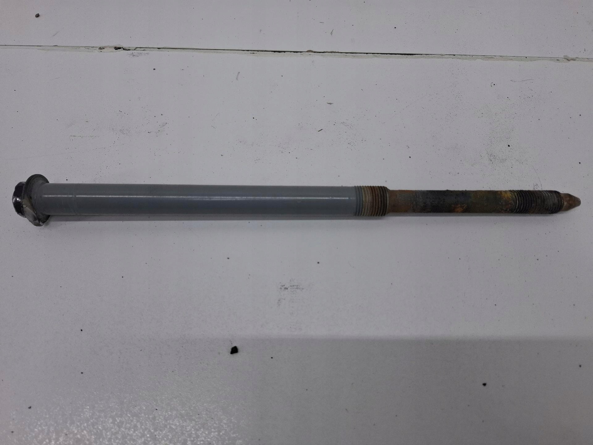 Vis Fixation sanek Avant Mazda 6 2 facelift GH 2011