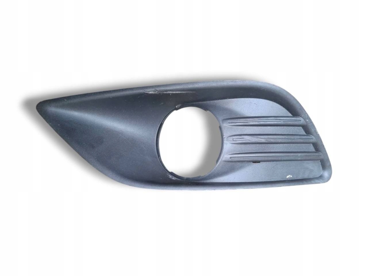 side grid of a bumper left side Ford Focus 2 facelift 2008