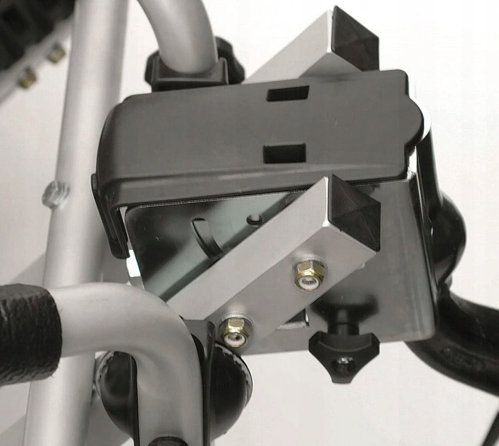 BAGAŻNIK ROWEROWY UCHWYT 3 ROWERY NA HAK PERUZZO SIENA PLATFORMA ROWEROWA Wysokość produktu 61 cm