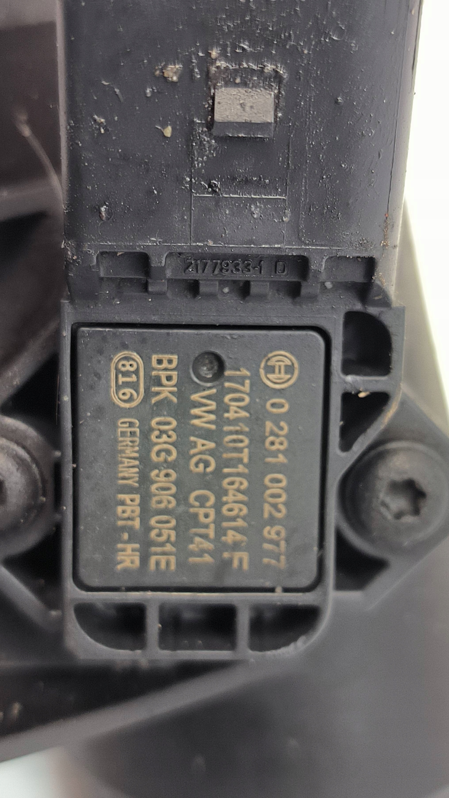 prijenos cijev cijev 03G906051E AUDI Q3 8U