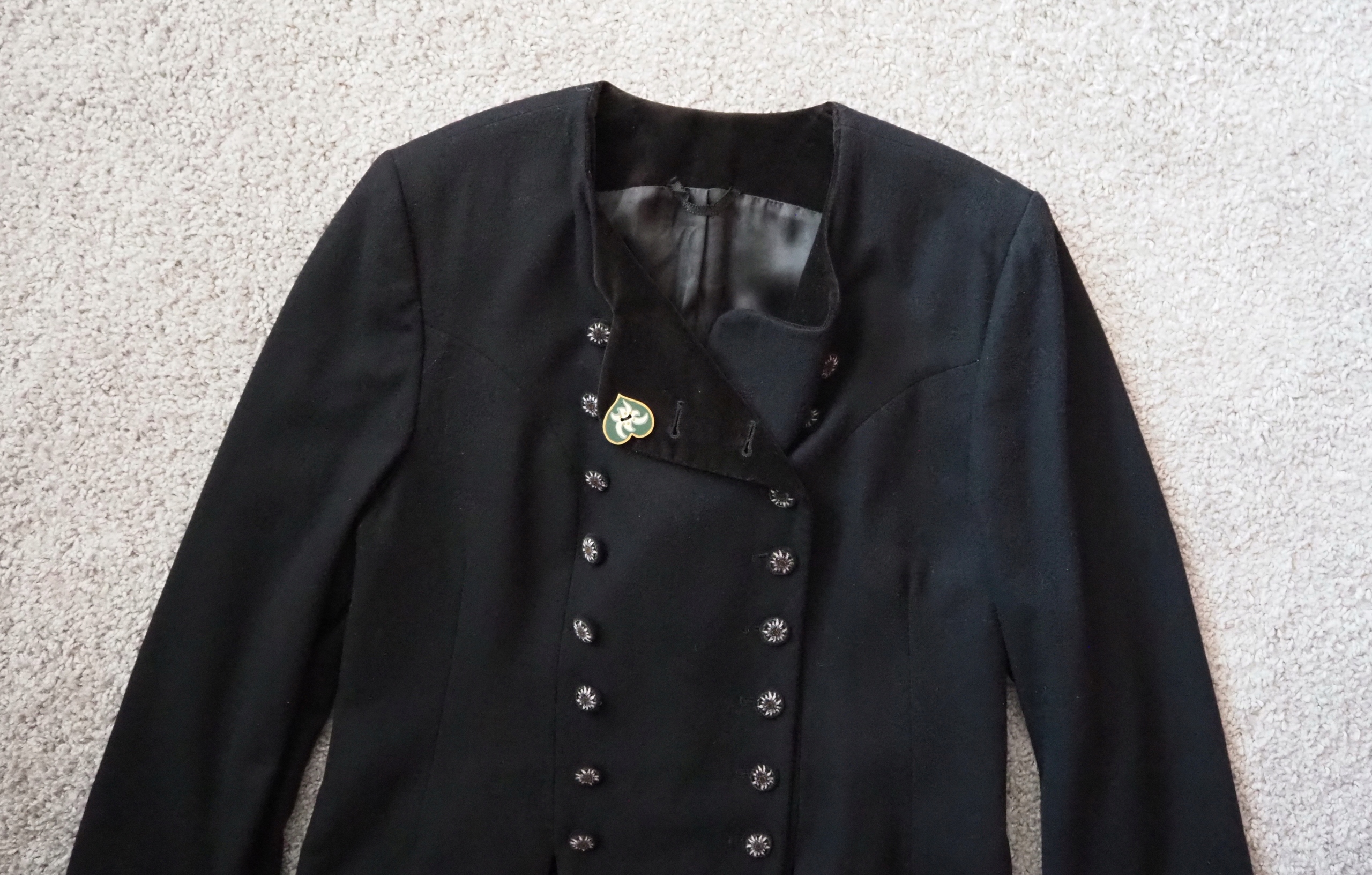 BASSET ŻAKIET BAWARSKI CZARNY WEŁNA R.42/XL Rozmiar 42