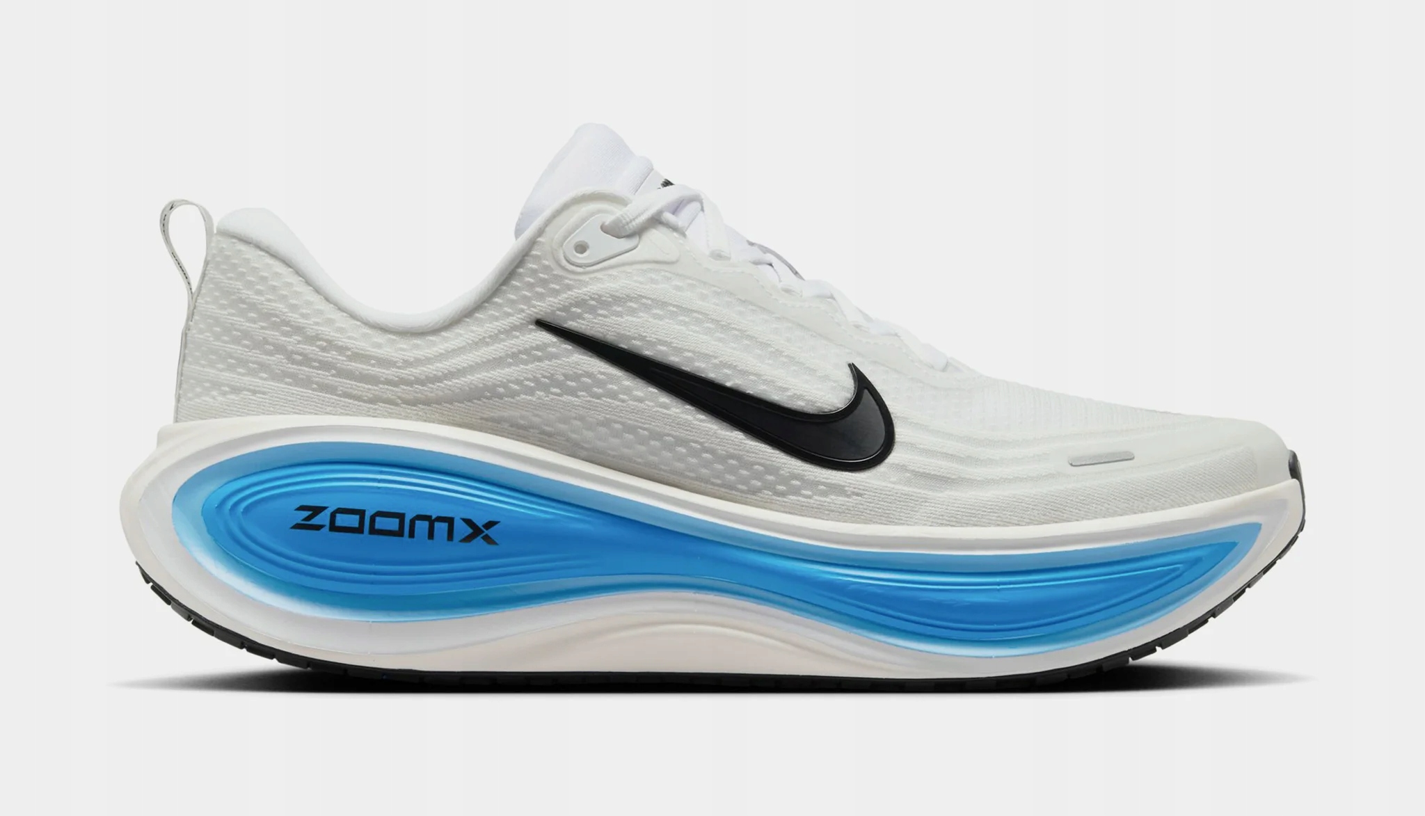 Buty do biegania na asfalt Nike Vomero Plus WhiteBlue HV8150-103 rozmiar 39