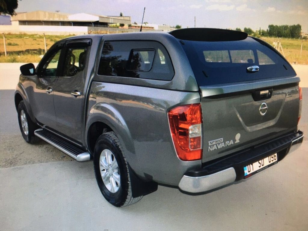 TOYOTA HILUX MERCEDES X KLASA ZABUDOWA HARDTOP Producent części Inny