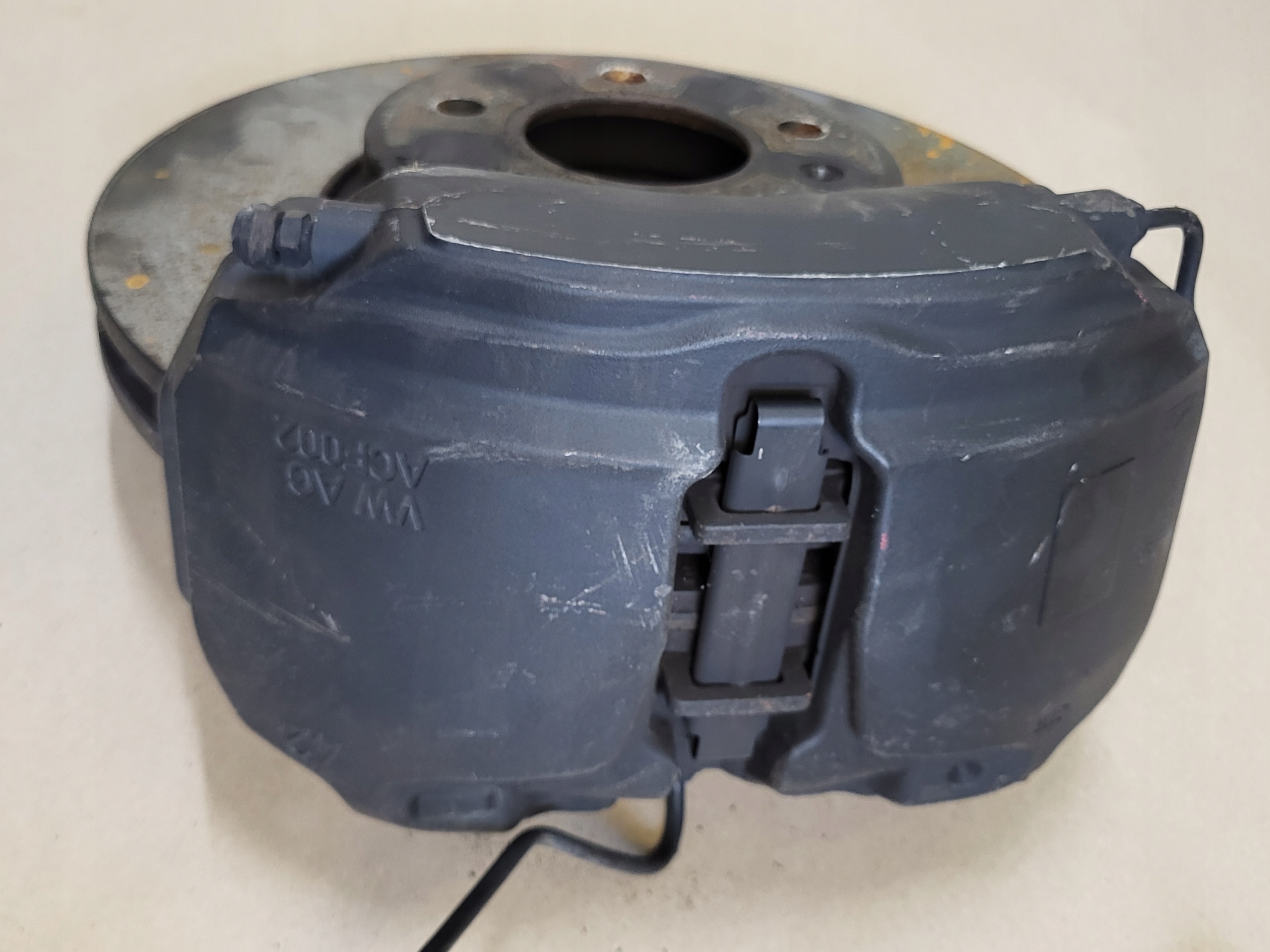 caliper brake front right disc AUDI A4 B9 8W A5 F5 OE 320mm