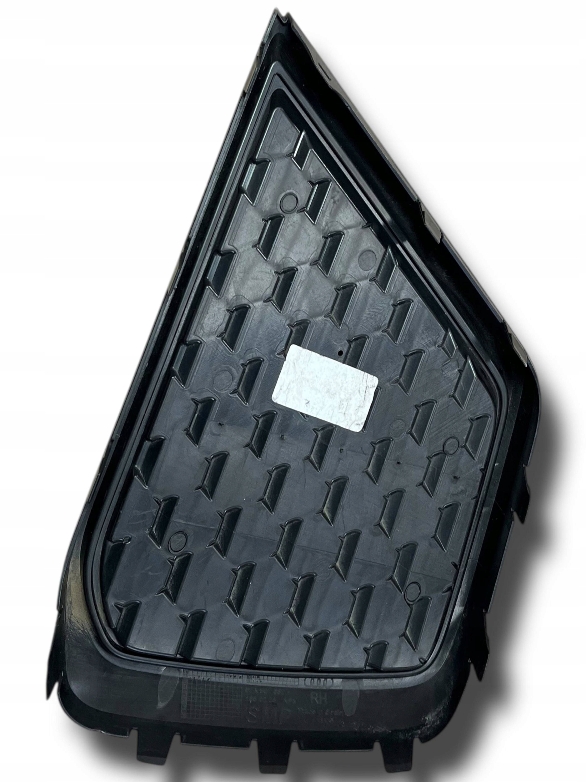 AUDI A1 82A 82A807682F grid right front OE !J