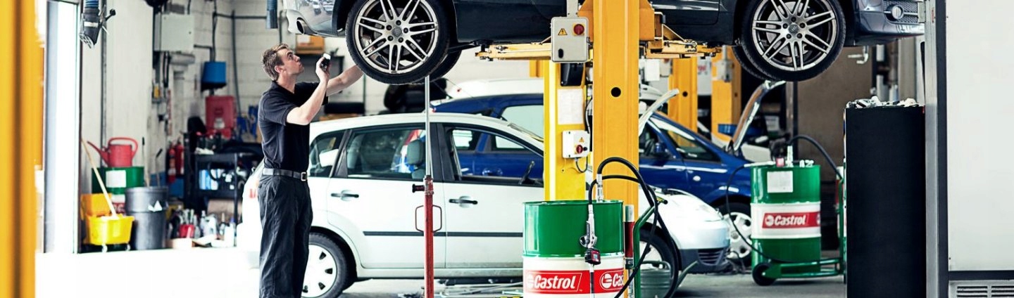 OLEJ CASTROL 5W-40 MAGNATEC C3 4L CASTROL Marka 3M