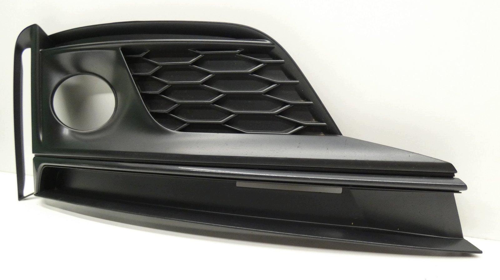 AUDI A5 S-LINE 8W6807682G 2016- grid of a bumper right