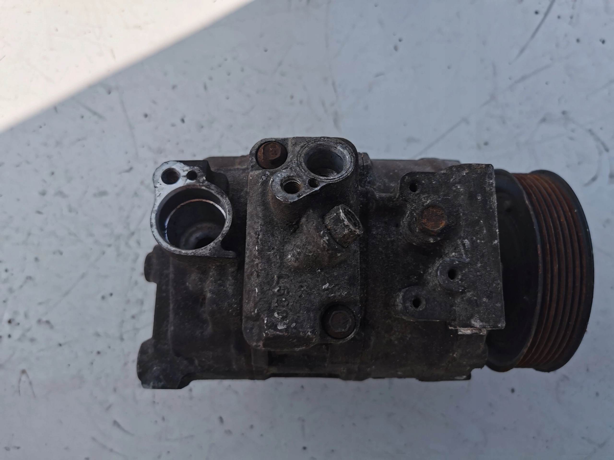 SEAT VW AUDI SKODA 2.0TDI 1K0820803F compressor; KLI
