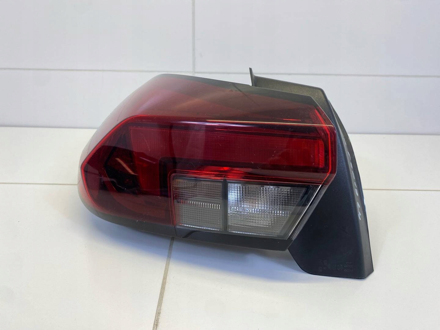 light rear left side Opel Corsa F 2020 9829317380