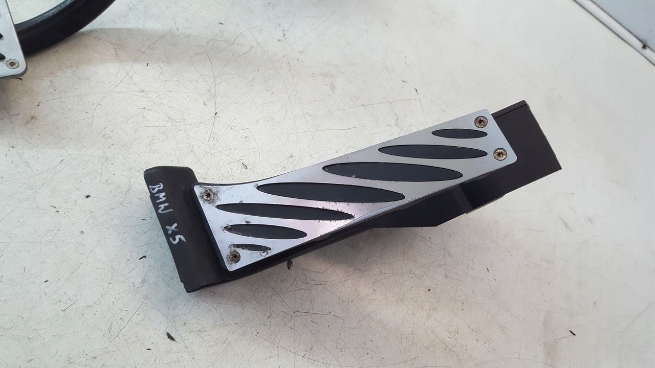 pedals podstopnica komplet BMW E53 X5 3,0D