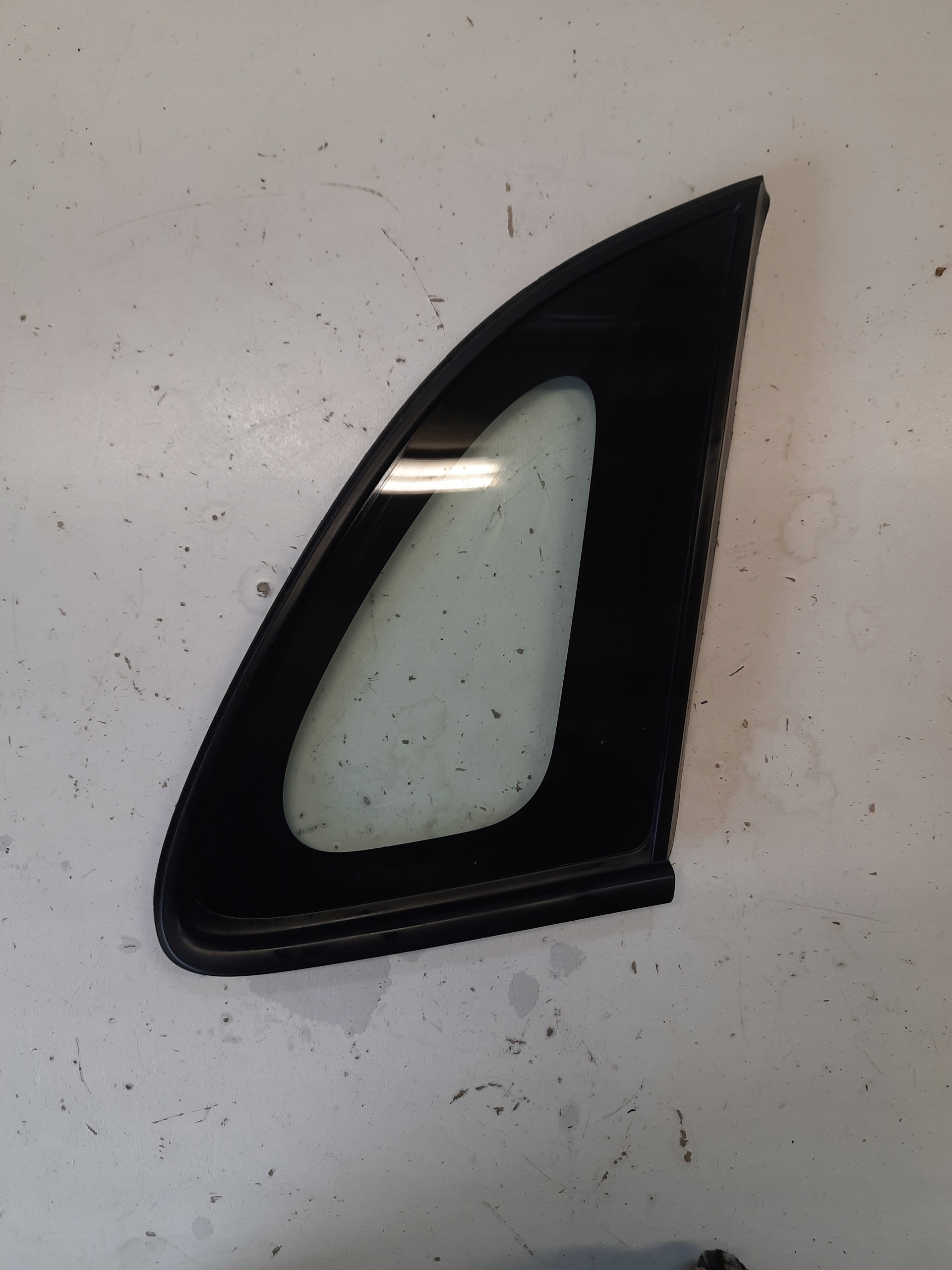 MITSUBISHI ASX SZYBA PRAWA TYLNA TRÓJKĄT