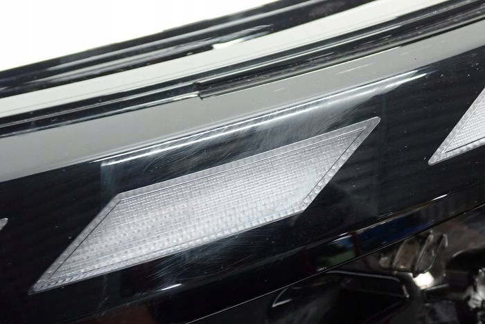 SKODA ENYAQ FULL LED CRYSTAL LIGHTING 25- reflektor left light 5LB941035