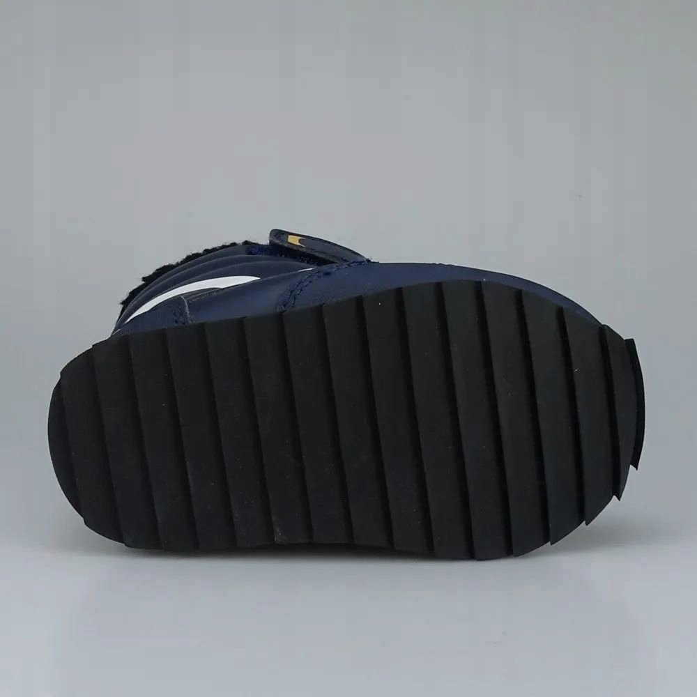 Buty Reebok Classic Snow Jogger DV3663 24.5 Długość wkładki wew. 16 cm