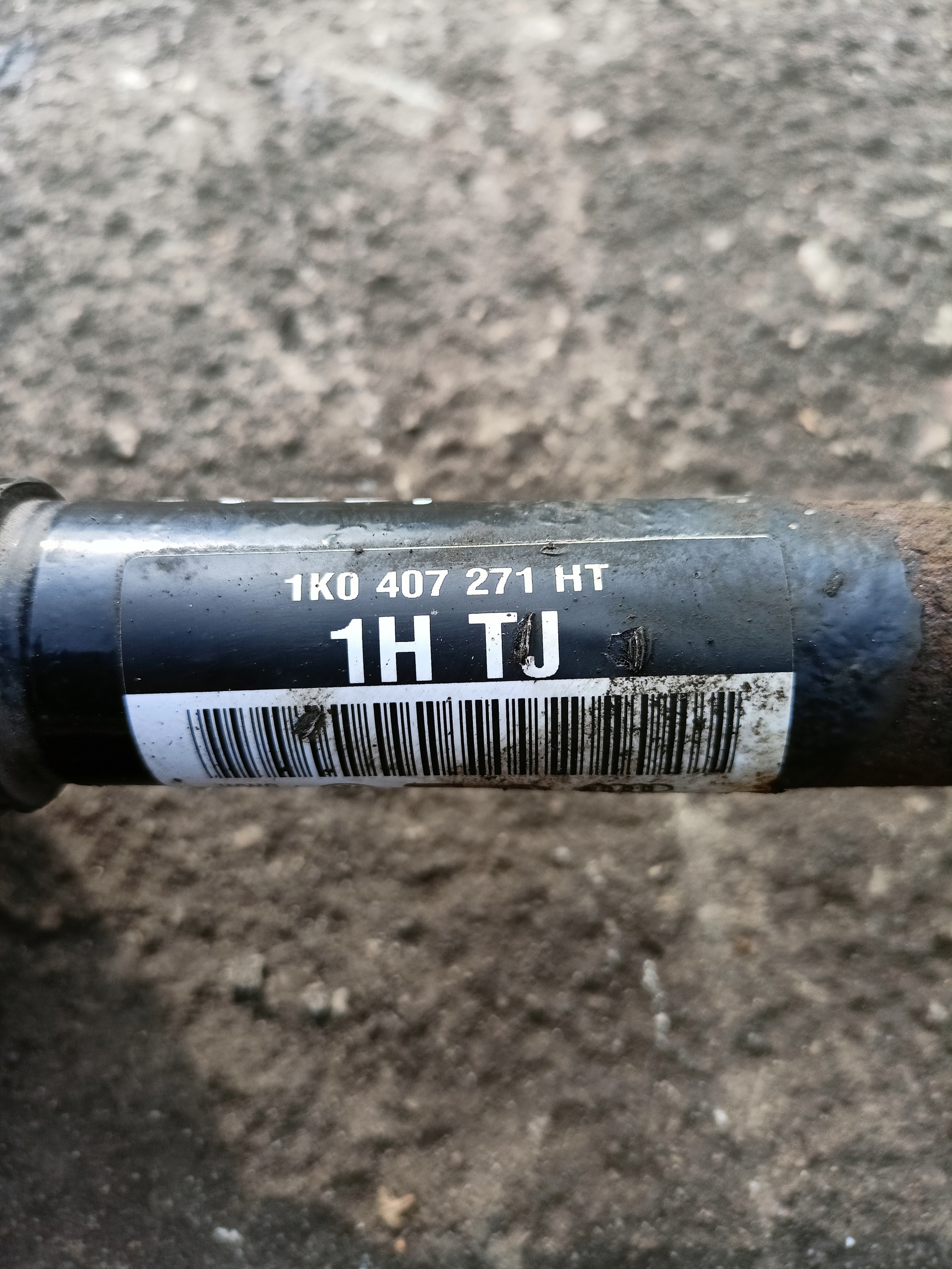 semi-axis left short. AUDI A3 8P 1.4 TSI 1K0407271HT