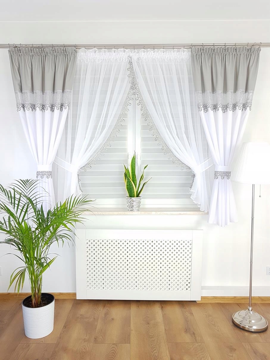 Firana Z Zasłonami Komplet Dekoracyjny Jasnoszary Srebrna Cyrkonia Salon