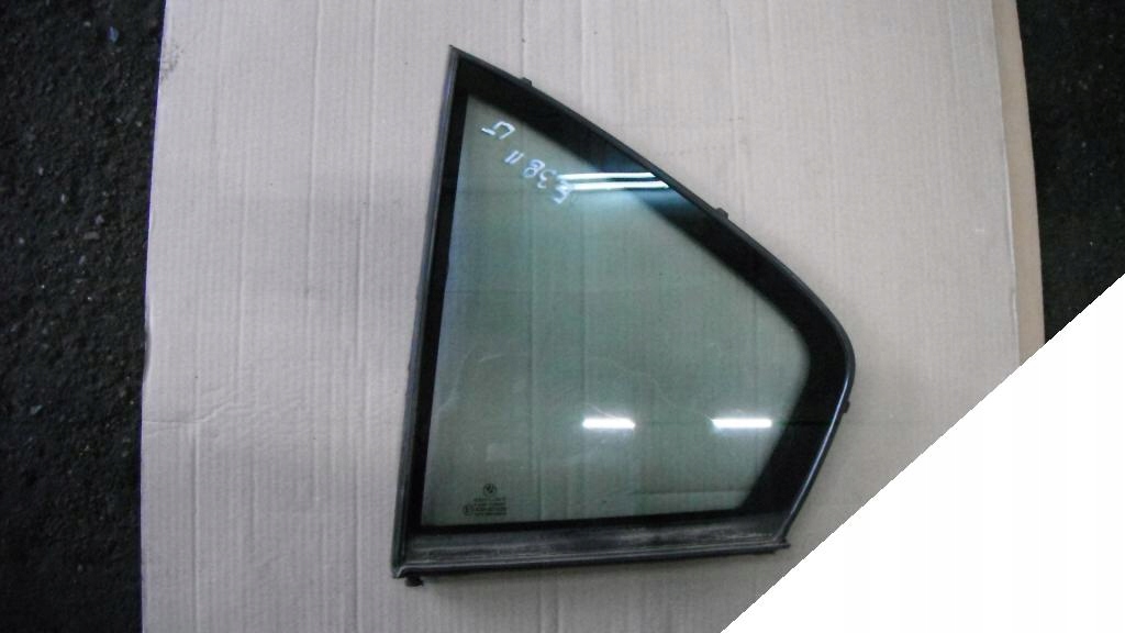 BMW 7 E38 94-98 SZYBA LEWA TYLNA MAŁA - TRÓJKĄT