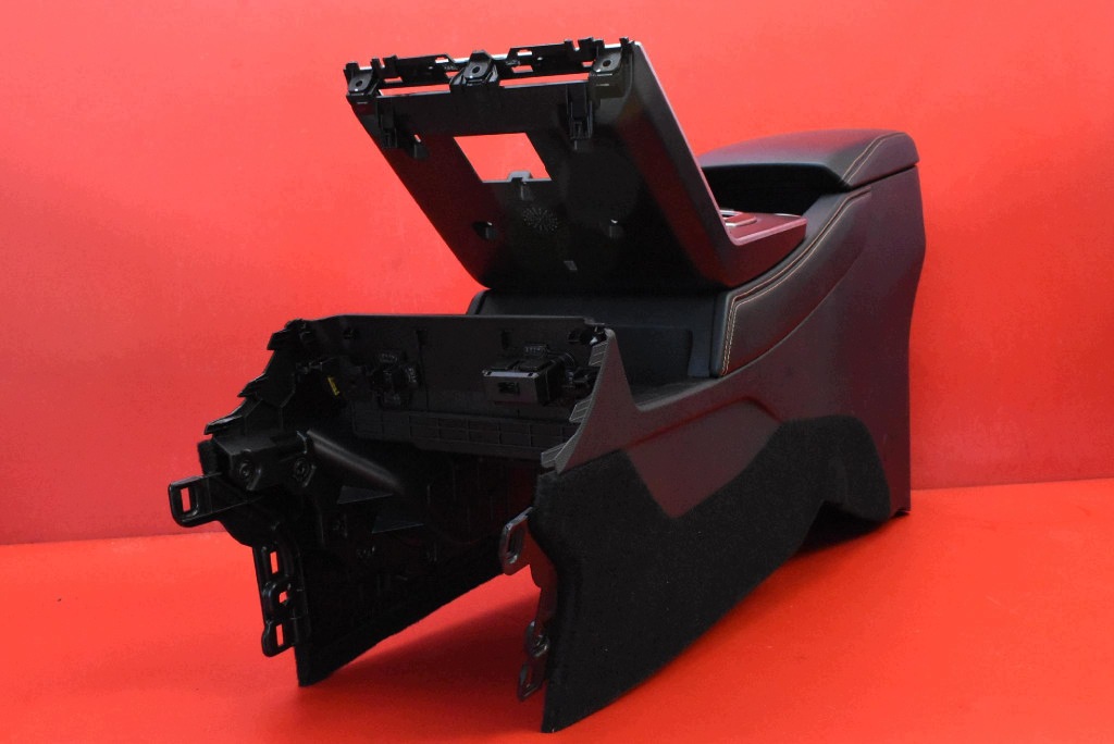 TUNEL central armrest SKORZANY EU BAIC BEIJING X7 LIFT 23