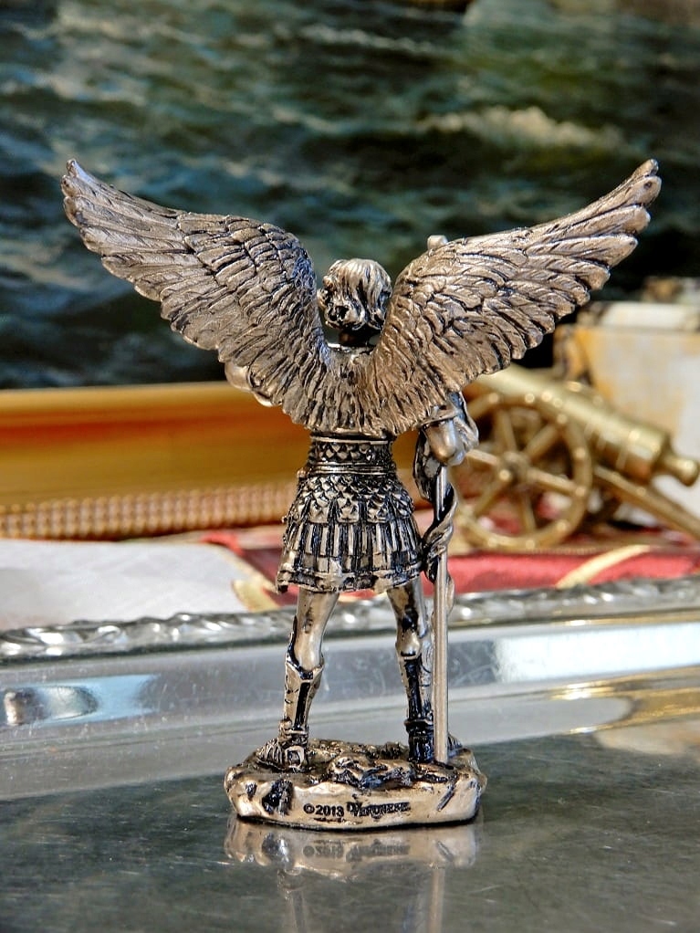 ARCHANIOŁ GABRIEL FIGURKA TRĄBA SZTANDAR PREZENT v Kod producenta a76268