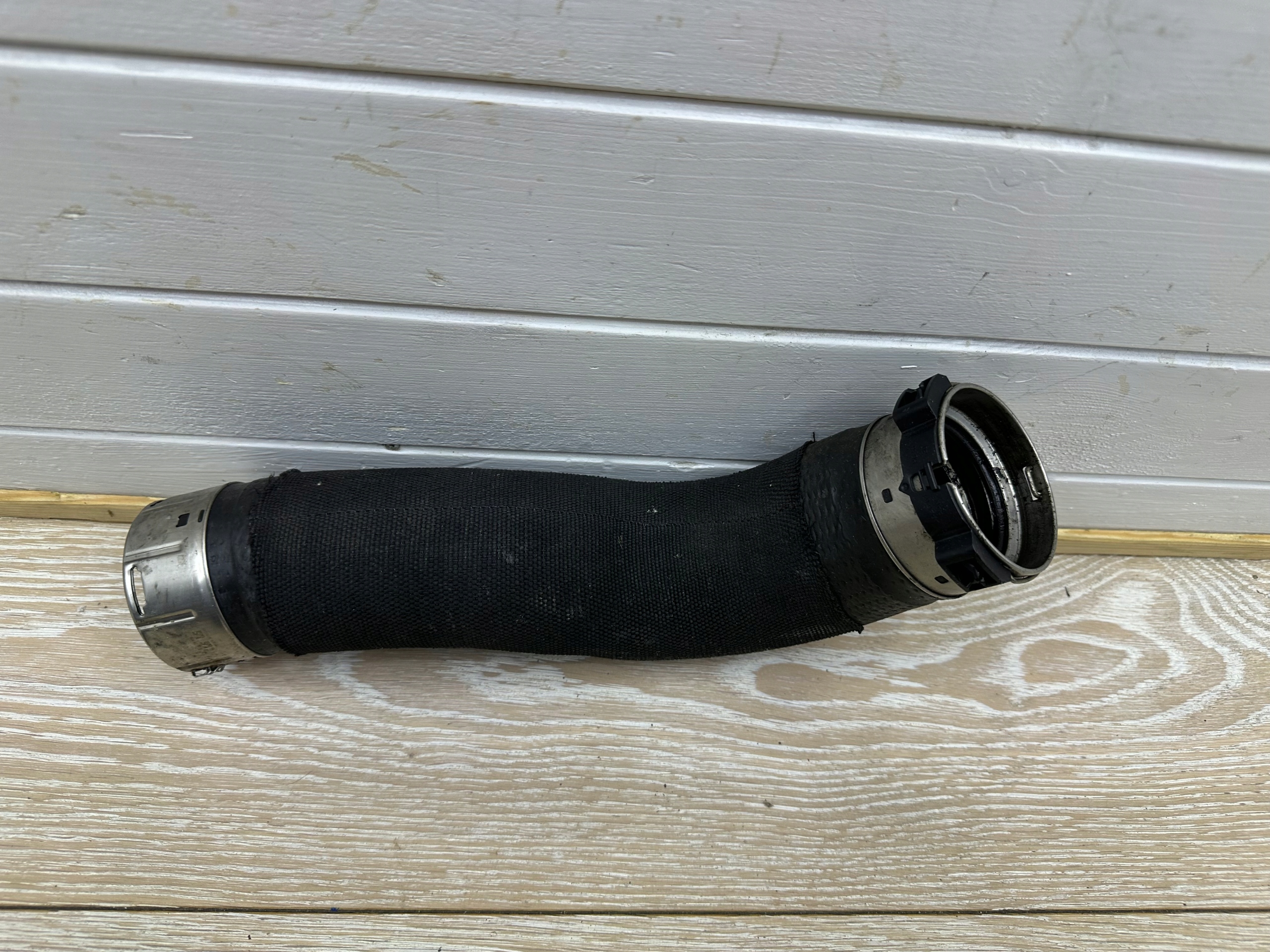 BMW X5 G05 cijev crijevo prijenos interkulera 8599392