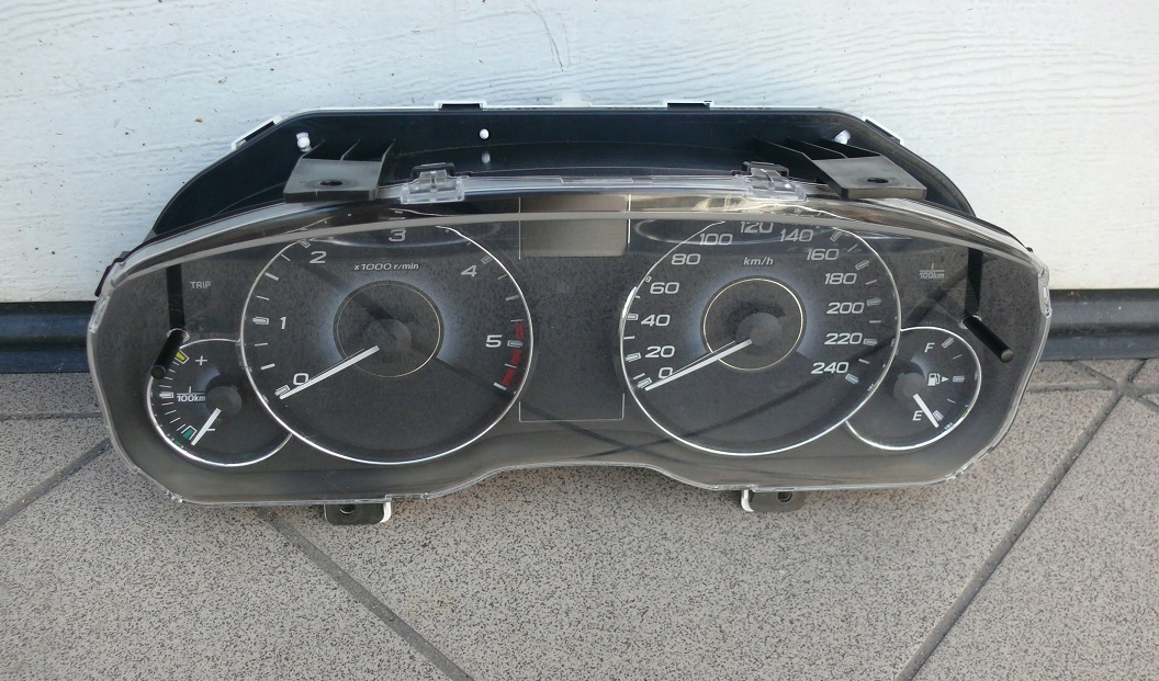 dials dials SUBARU LEGACY V 5 2.0 D 150KM EE20Z