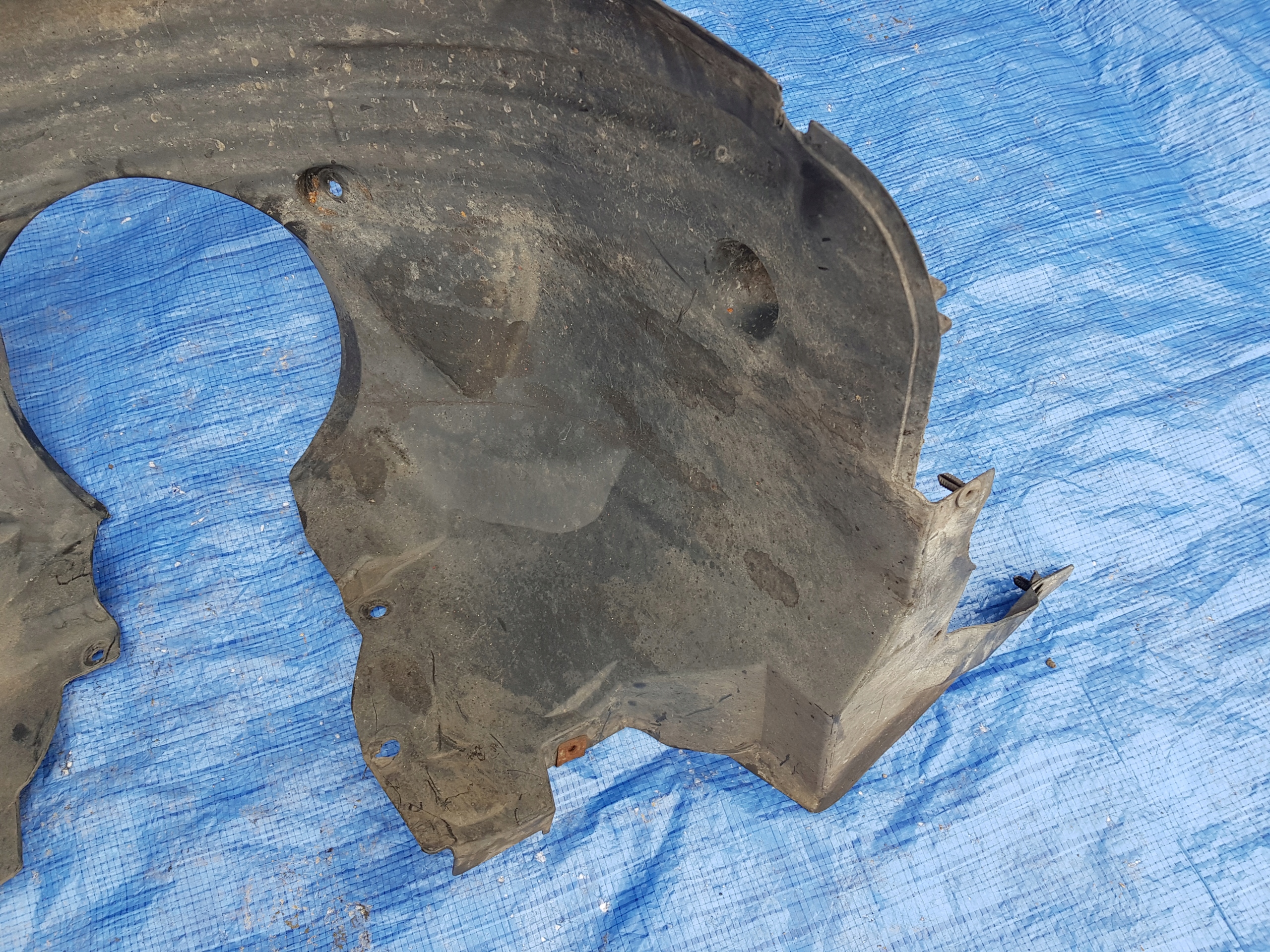 mudguard left front MERCEDES SLK R172 W172 1726900030