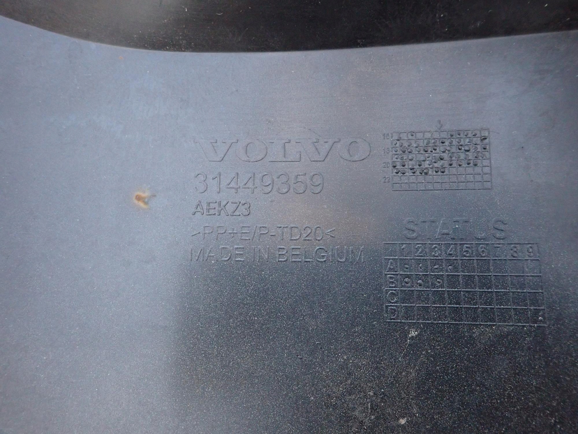 VOLVO XC40 17-22 bumper front front PDC