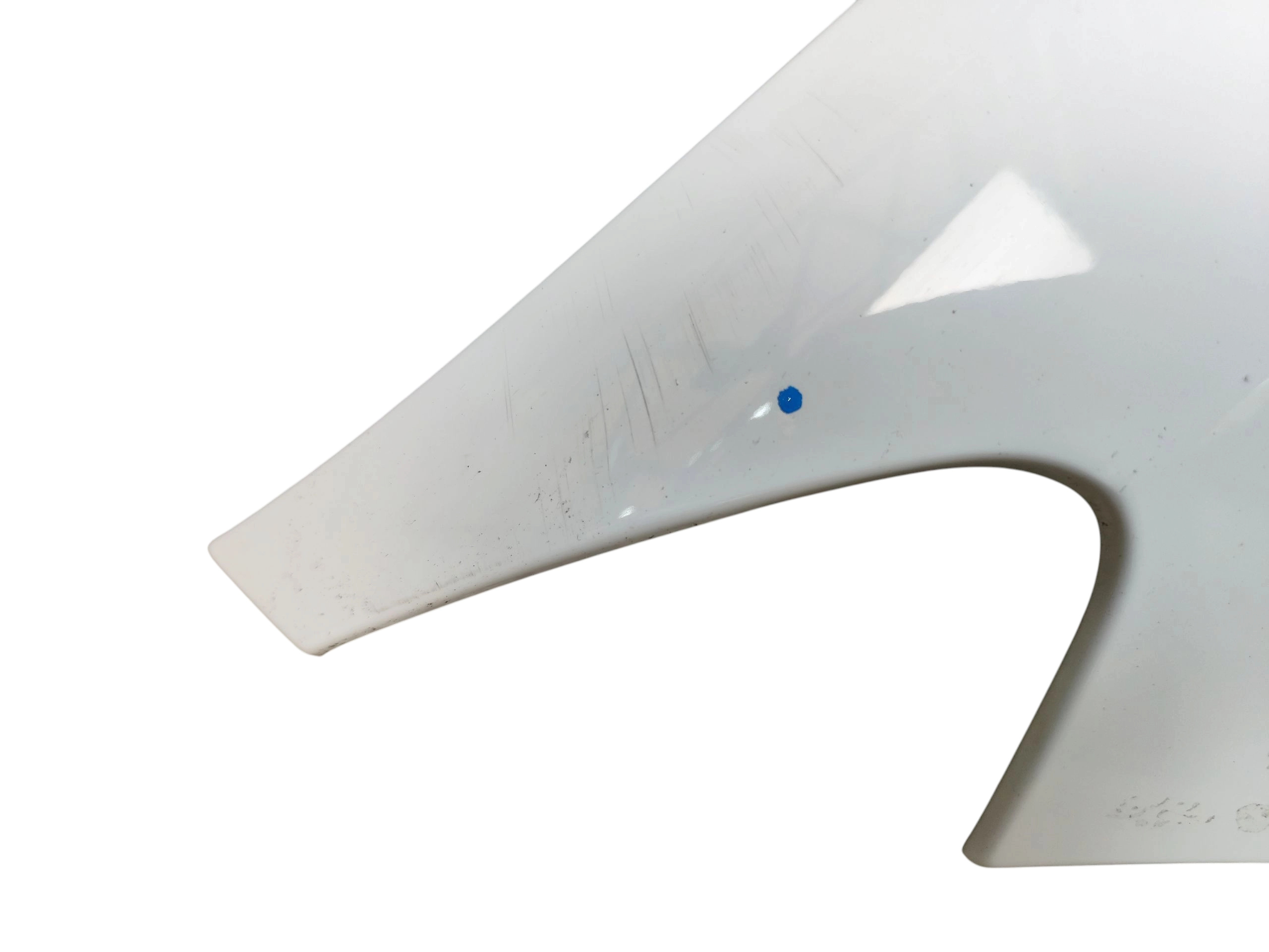 fender left front MERCEDES CLA W117 (2015-2017) KODLAKIERU 650