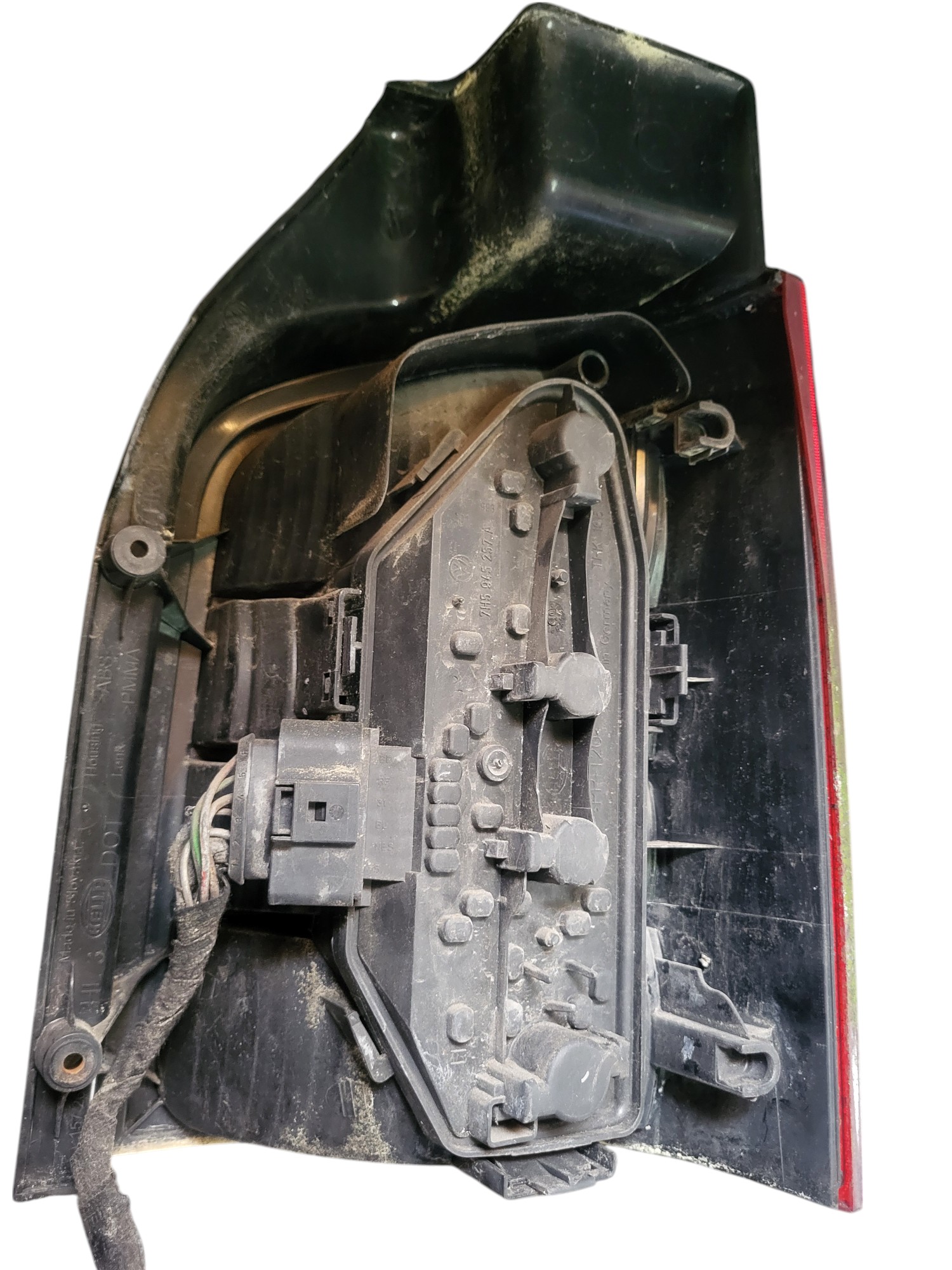 light housing left rear part VOLKSWAGEN T5 7H0945257A