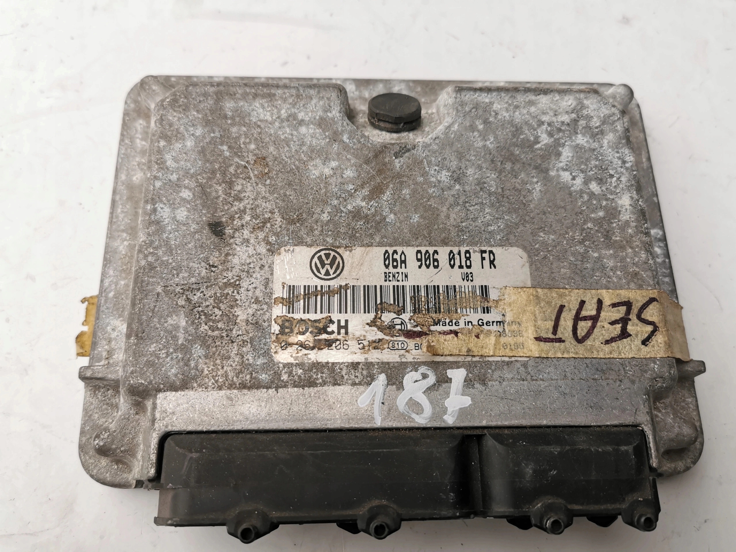 SEAT TOLEDO 2.0B 0261206512 06A906018FR computer E